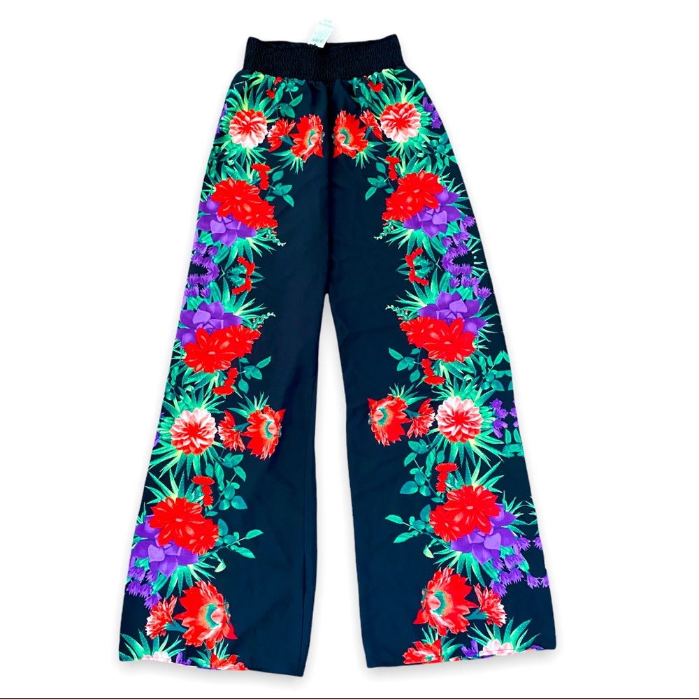 ARDEN B Women’s floral black and multicolor wide leg flowy pants Size M